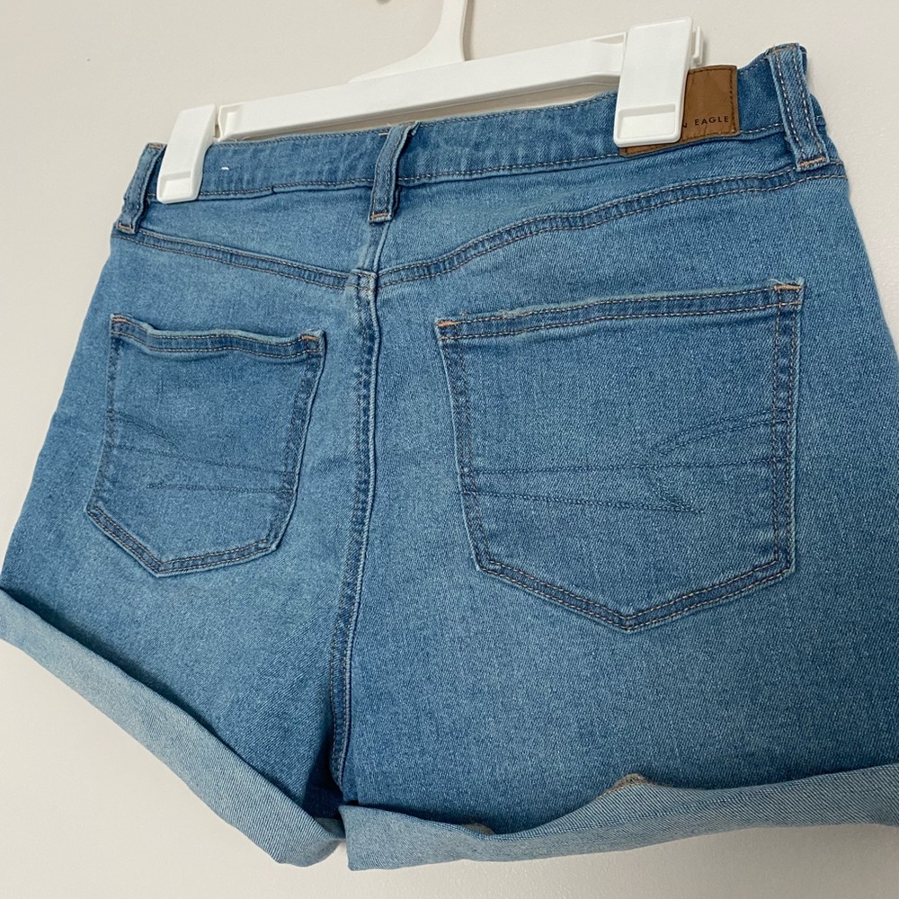 American Eagle High Waisted Shorts size 8 - Picture 3 of 6